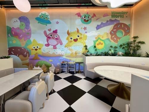 Wall mural